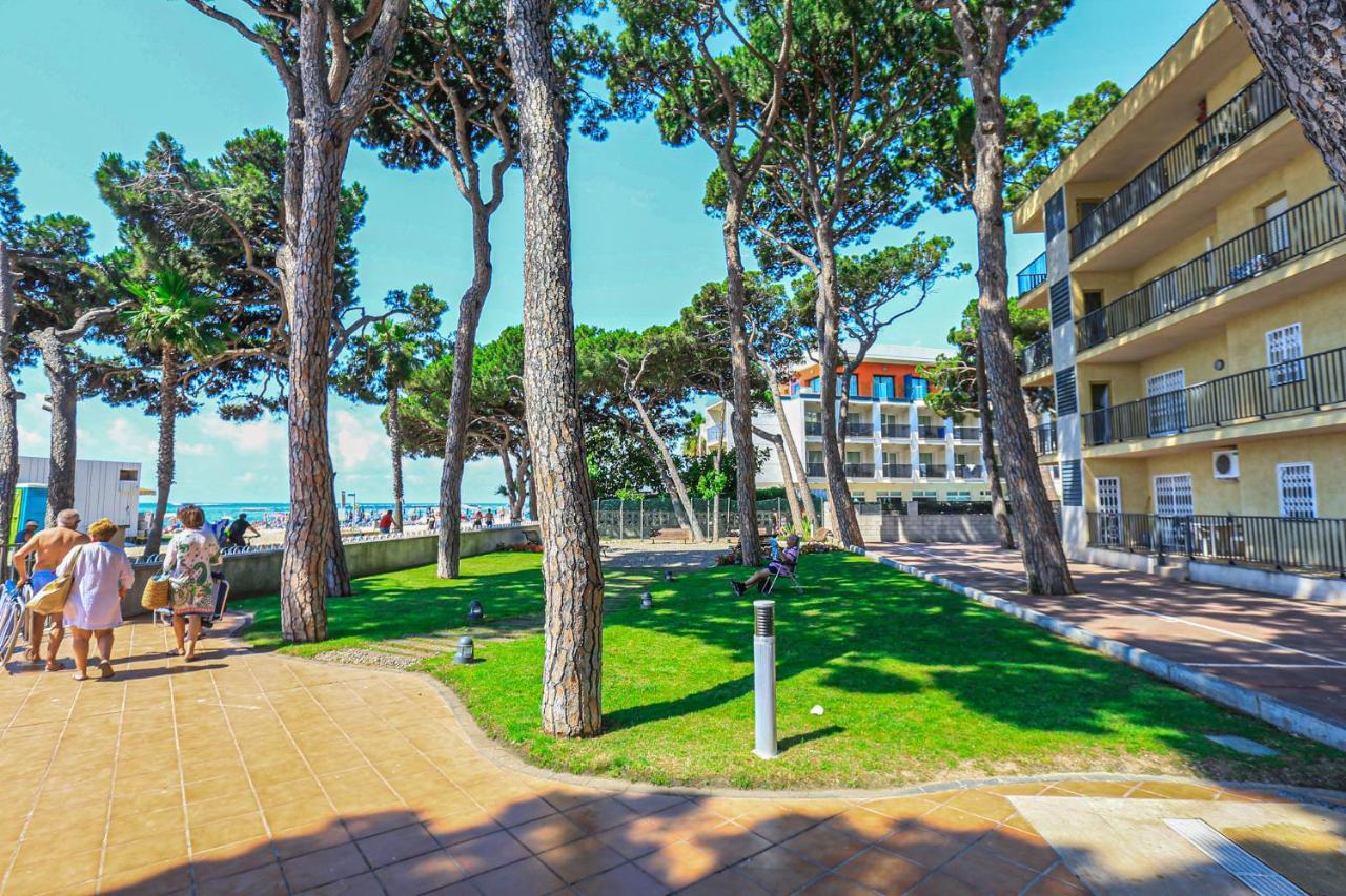 Pins I Mar - Only Families Lägenhet Cambrils Exteriör bild